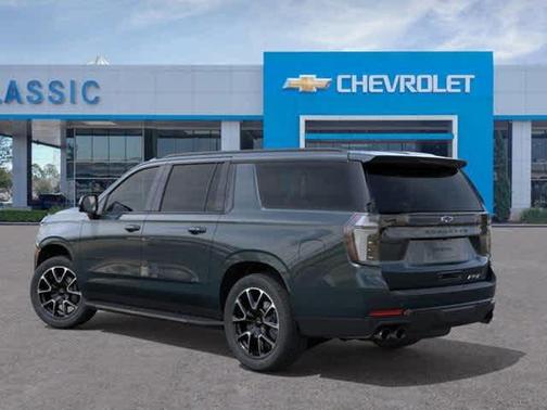 2025 Chevrolet Suburban RST