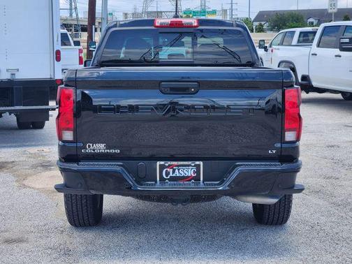 Black 2024 Chevrolet Colorado LT