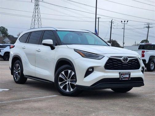 2021 Toyota Highlander XLE