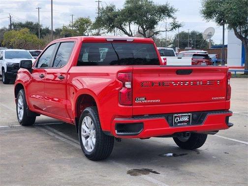 2022 Chevrolet Silverado 1500 Custom