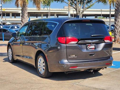 2019 Chrysler Pacifica L
