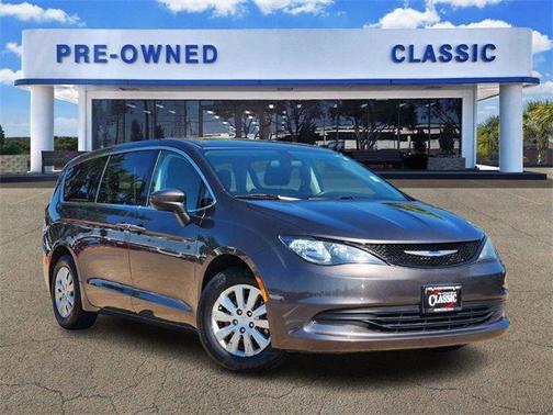2019 Chrysler Pacifica L