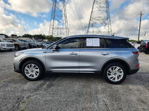 Radiance Metallic 2023 Lincoln Corsair Standard