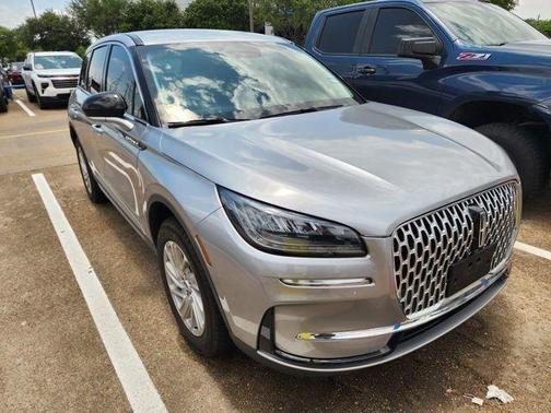 Radiance Metallic 2023 Lincoln Corsair Standard