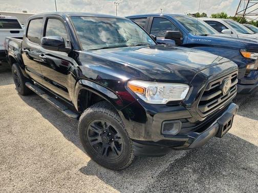 Midnight Black Metallic 2018 Toyota Tacoma SR
