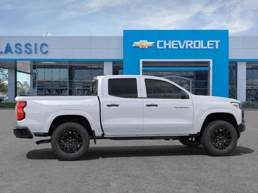 2025 Chevrolet Colorado WT