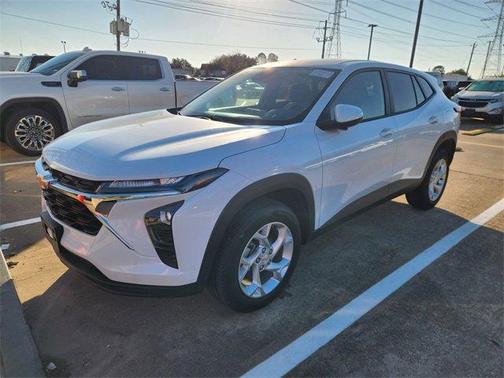 2025 Chevrolet Trax LS