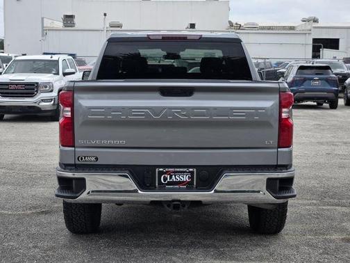 Sterling Gray Metallic 2023 Chevrolet Silverado 1500 LT