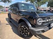 Shadow Black 2025 Ford Bronco Outer Banks