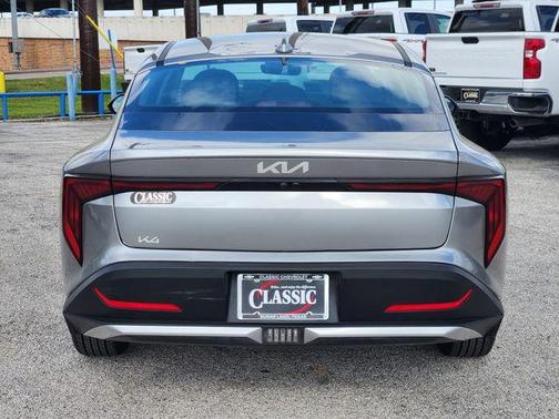 2025 Kia K4 