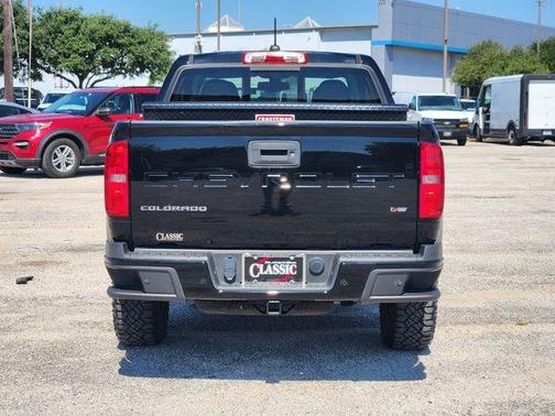 Black 2022 Chevrolet Colorado Z71