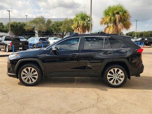 2024 Toyota RAV4 XLE Premium