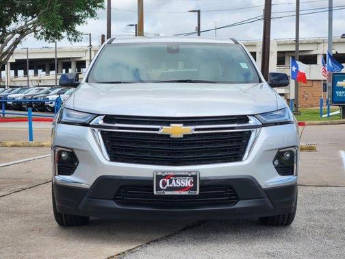 2022 Chevrolet Traverse LS