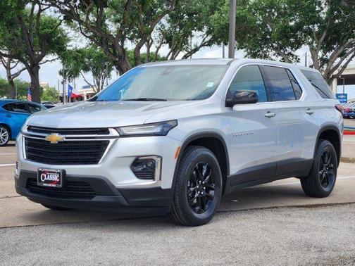 2022 Chevrolet Traverse LS