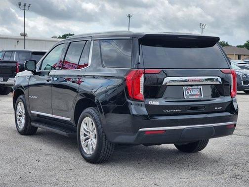 2022 GMC Yukon SLT