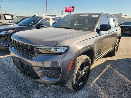 2024 Jeep Grand Cherokee Laredo
