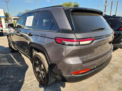 2024 Jeep Grand Cherokee Laredo