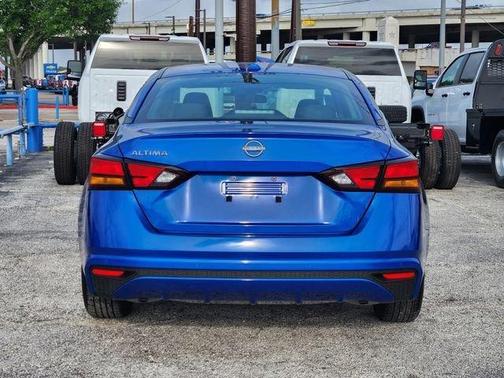 Bluestone Pearl 2025 Nissan Altima SV