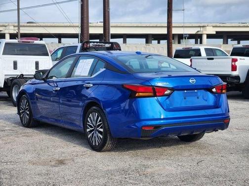 Bluestone Pearl 2025 Nissan Altima SV