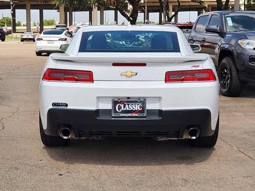 Summit White 2015 Chevrolet Camaro 1LT