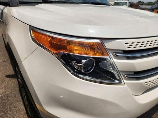 White Platinum Clearcoat Metallic 2013 Ford Explorer Limited