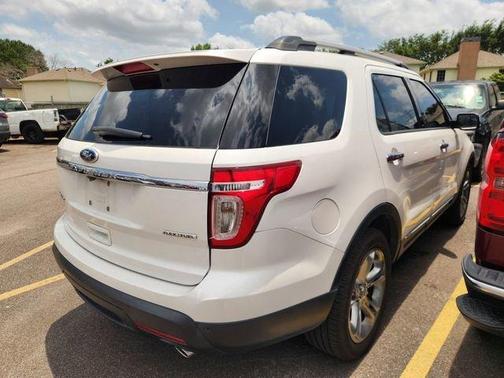 White Platinum Clearcoat Metallic 2013 Ford Explorer Limited