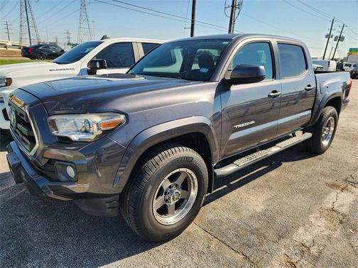 2017 Toyota Tacoma SR5