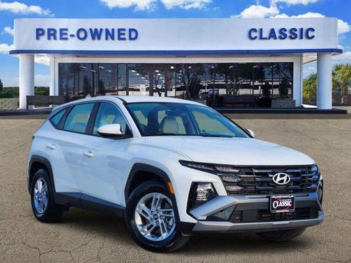 2025 Hyundai TUCSON SE