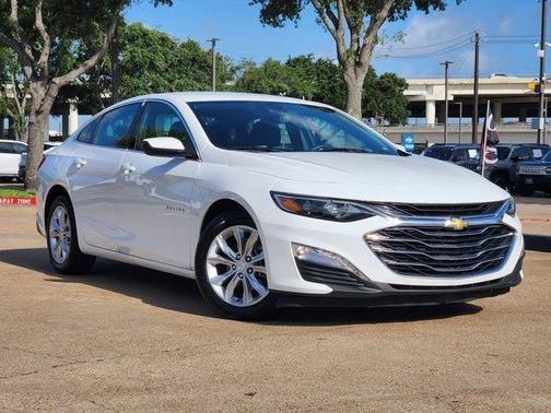 Summit White 2024 Chevrolet Malibu LT