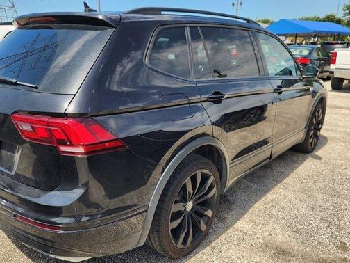 2020 Volkswagen Tiguan 2.0T SE R-Line Black