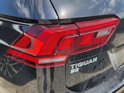 2020 Volkswagen Tiguan 2.0T SE R-Line Black