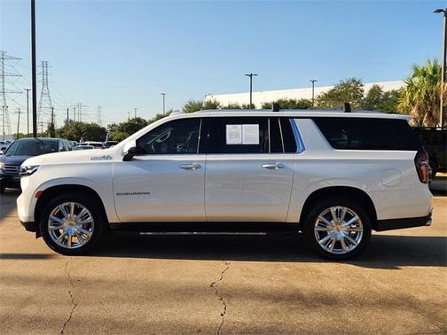 2023 Chevrolet Suburban High Country