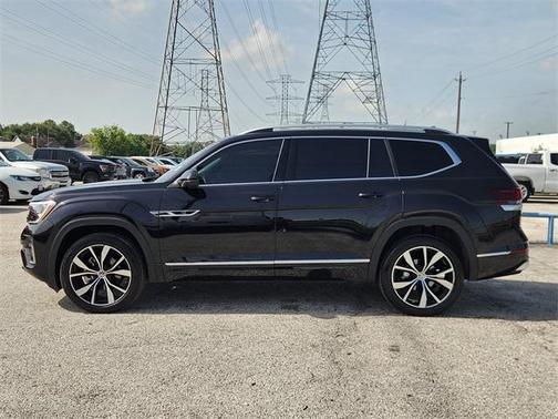 2025 Volkswagen Atlas 2.0T SEL Premium R-Line