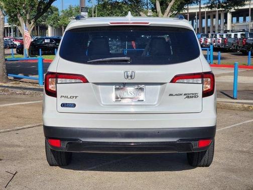 Platinum White Pearl 2021 Honda Pilot Black Edition