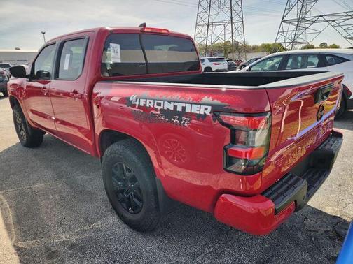 2022 Nissan Frontier SV