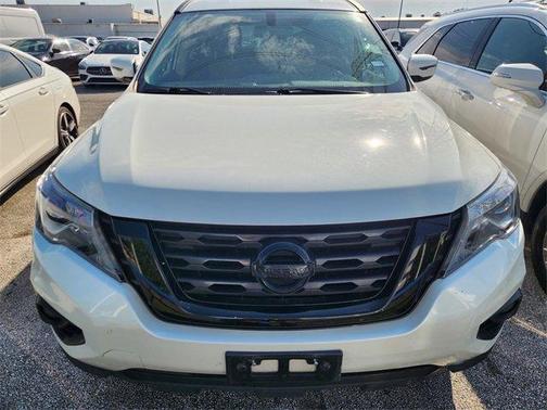 2020 Nissan Pathfinder SV