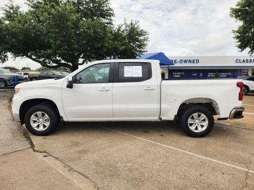 Summit White 2025 Chevrolet Silverado 1500 LT
