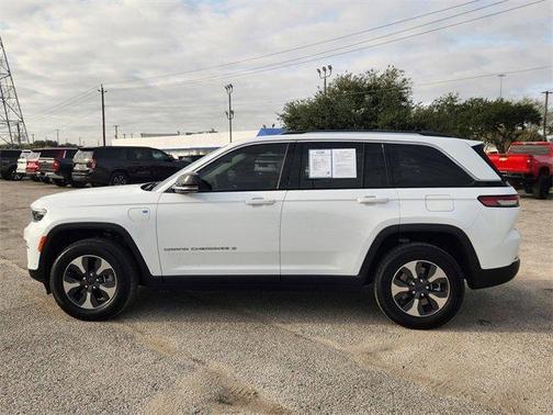 2022 Jeep Grand Cherokee 4xe Base