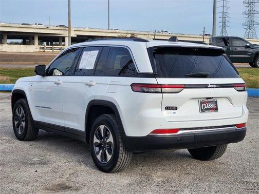 2022 Jeep Grand Cherokee 4xe Base