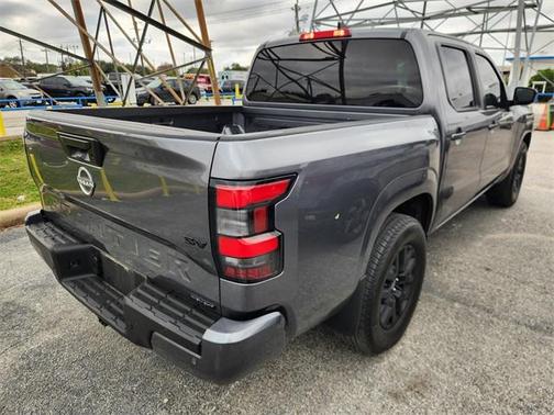 2023 Nissan Frontier SV