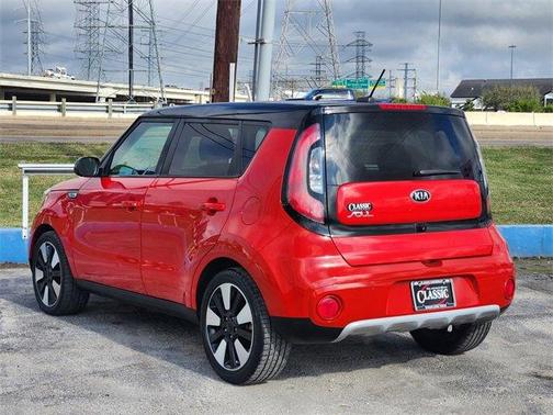 2019 Kia Soul +