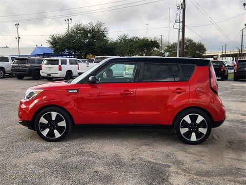 2019 Kia Soul +