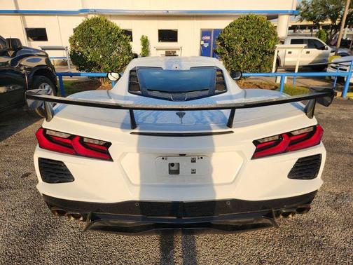 Arctic White 2020 Chevrolet Corvette Stingray w/2LT