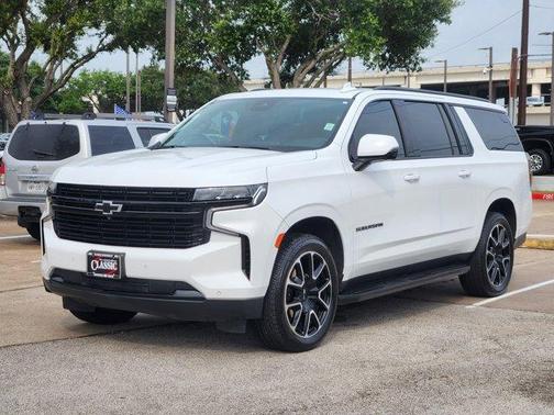 2024 Chevrolet Suburban RST