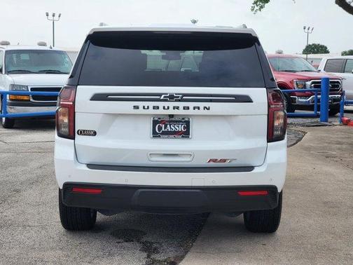 2024 Chevrolet Suburban RST