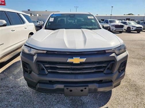 2024 Chevrolet Colorado WT
