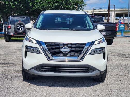 White 2023 Nissan Rogue SV