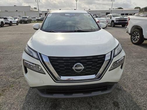 White 2023 Nissan Rogue SV