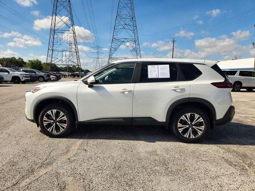 White 2023 Nissan Rogue SV