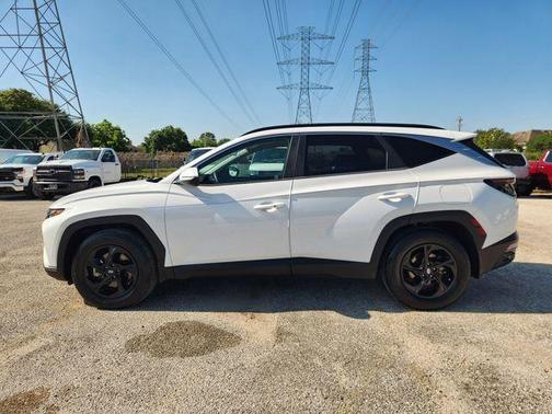 Quartz White 2022 Hyundai TUCSON SEL
